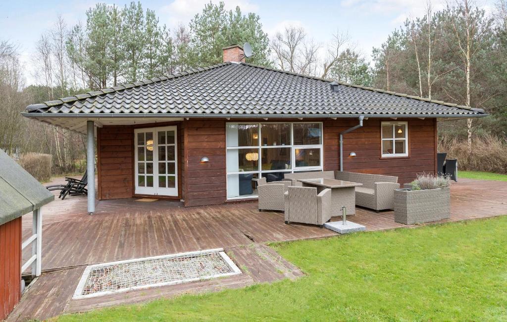 Nice Home In Ebeltoft With Sauna, Ebeltoft
