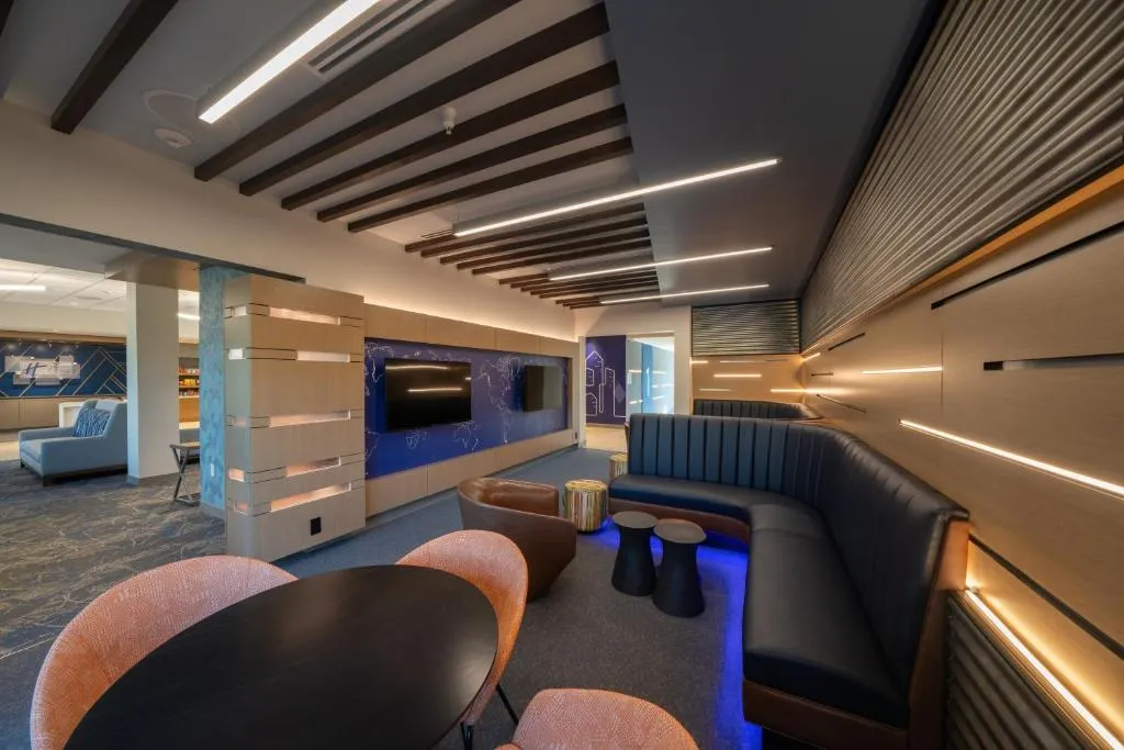 Holiday Inn Express & Suites Fort Walton Beach - Eglin Area by IHG，位于沃尔顿堡滩的酒店