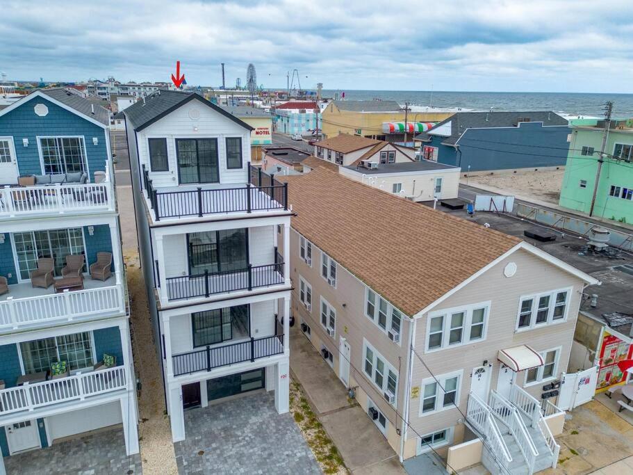 Unlimited Ocean Views 5 BR 5 Bath Beach Block, Seaside Heights