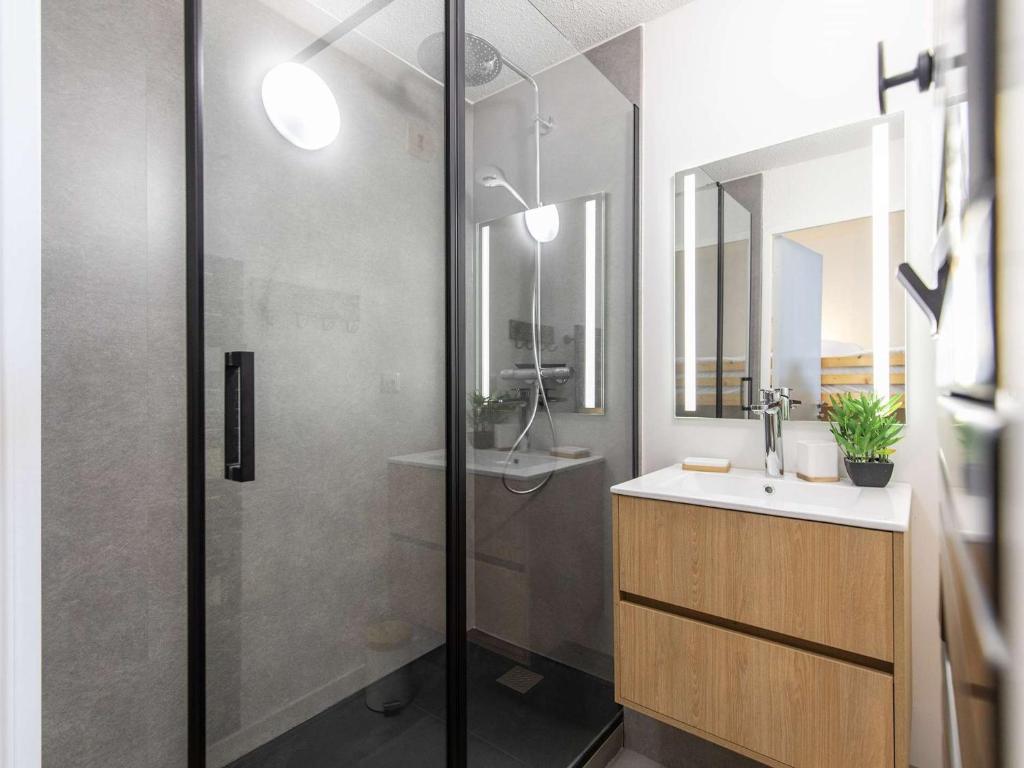 Studio rénové 6 pers, loggia sud, proche pistes, équipements modernes - 5