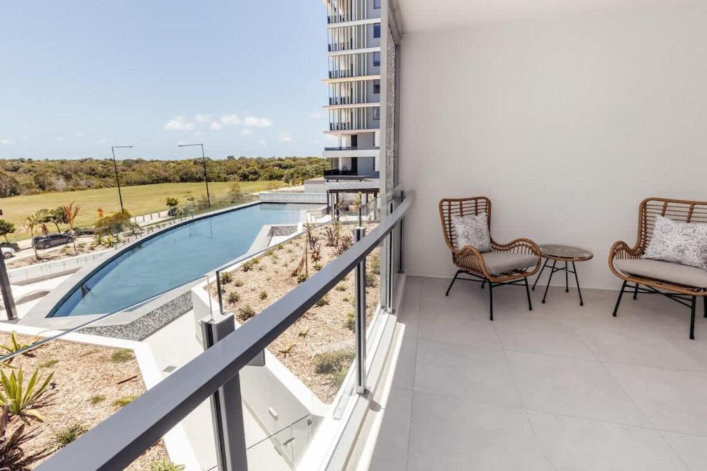 Azzure Bliss at Bokarina Beach, Kawana Waters