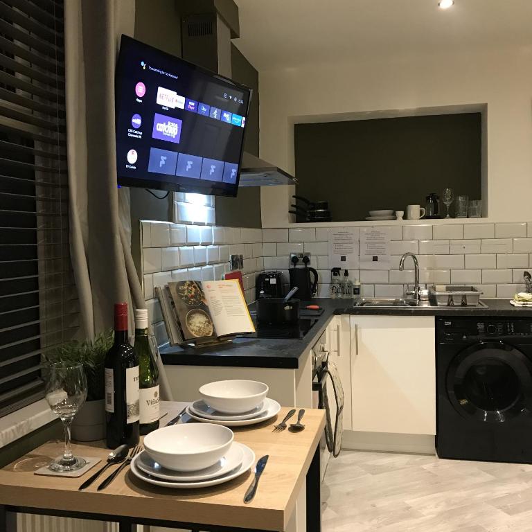 Facilities, Contemporary 1 bed studio for comfy stay in Wigan in Wigan