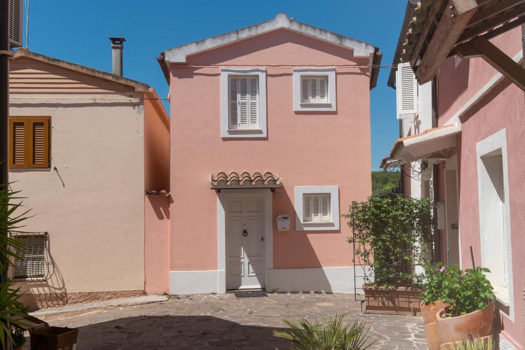 633 - Casa indipendente nel centro storico di Numana, con terrazzo, due bagni e aria condizionata - SPIAGGIA WHITE BEACH CLUB OMAGGIO dal lun al ven FINO AL 02-08 - 1