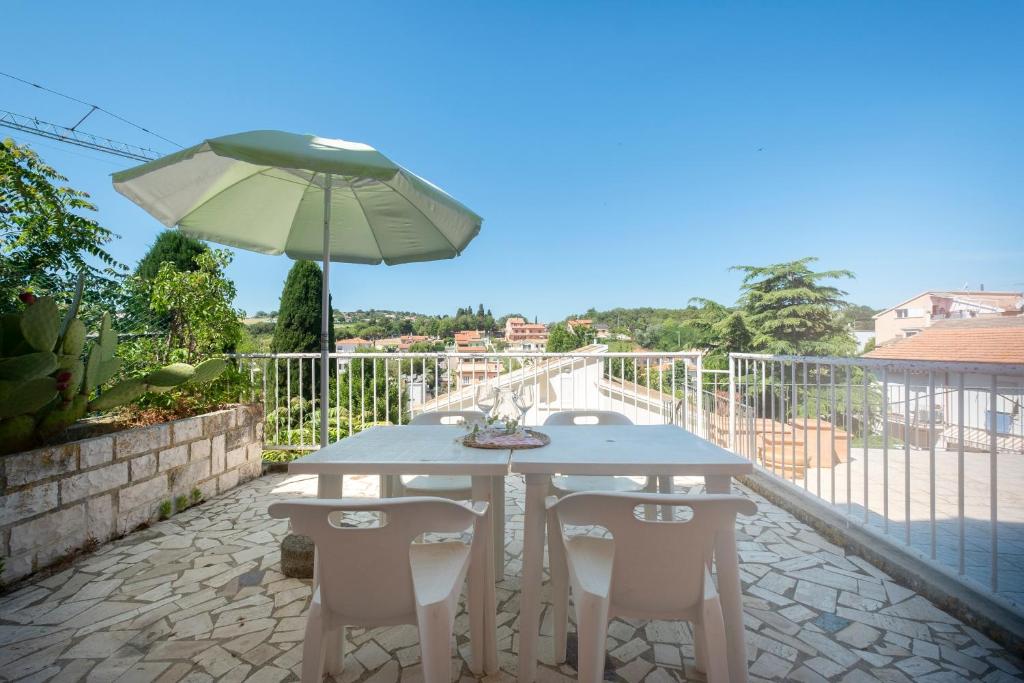 633 - Casa indipendente nel centro storico di Numana, con terrazzo, due bagni e aria condizionata - SPIAGGIA WHITE BEACH CLUB OMAGGIO dal lun al ven FINO AL 02-08 - 4