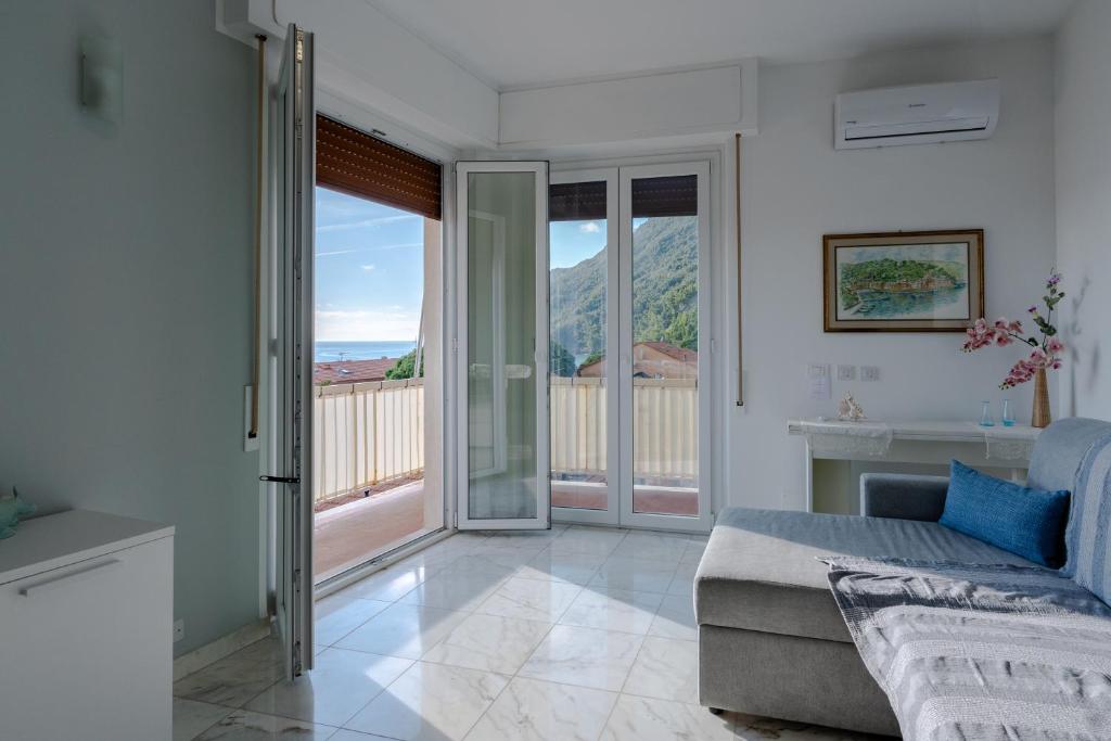 Seaview Apartment - A - 4