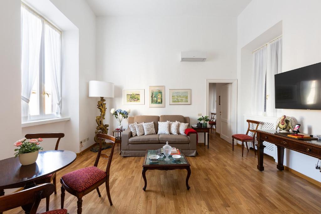 Hotel Room 4