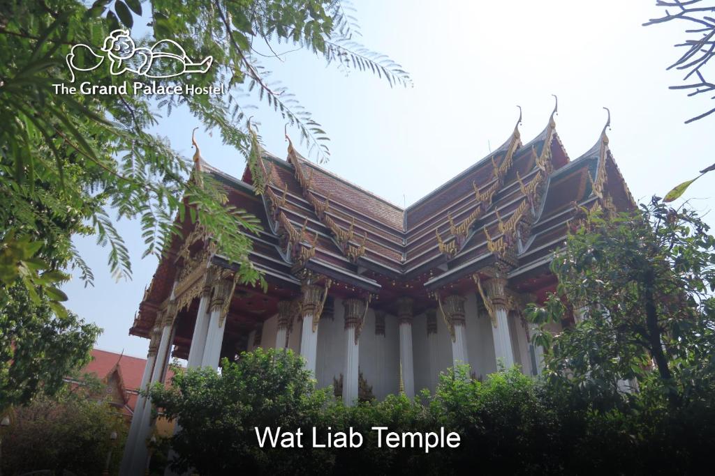 The Grand Palace Hostel