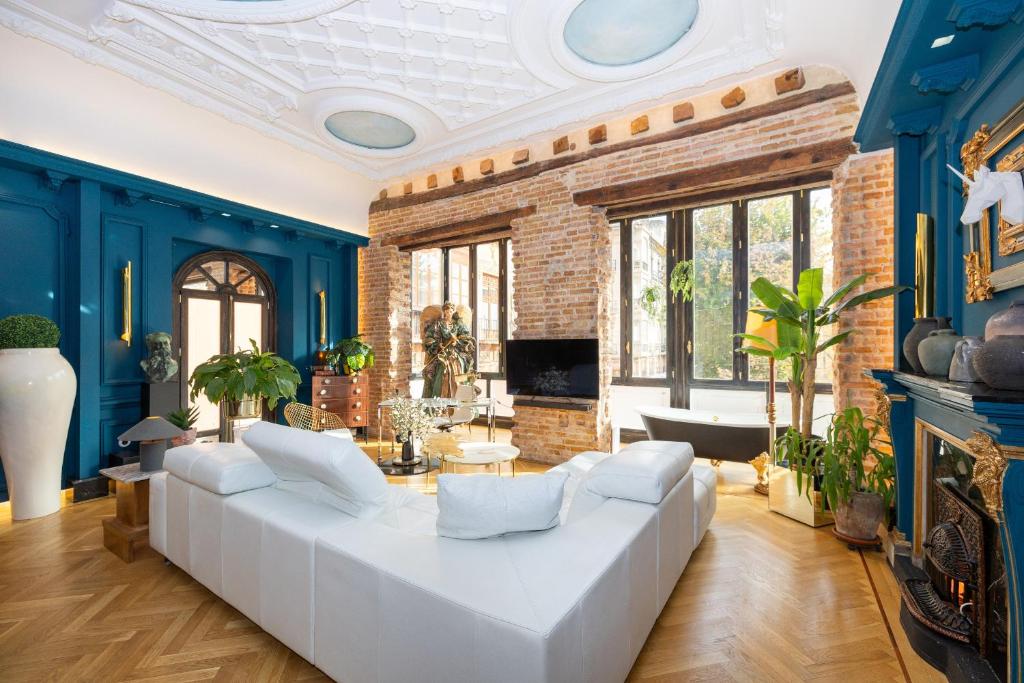 ChezmoiHomes Granada Gallery Loft - 5
