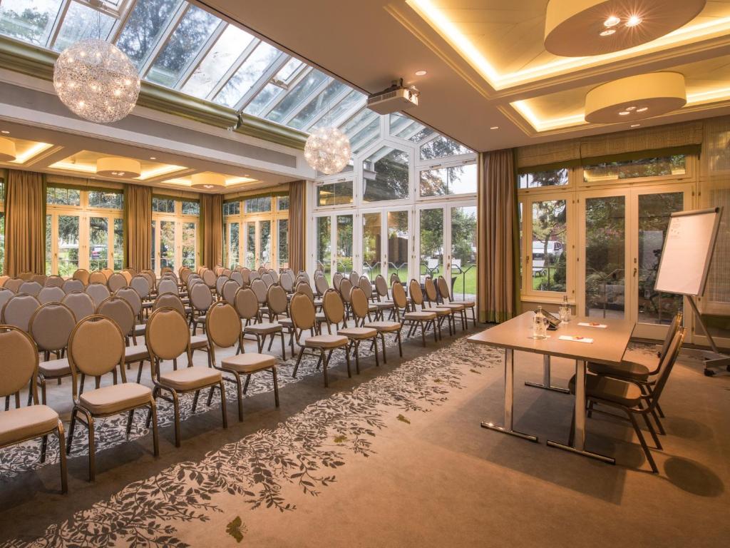 Tárgyalóterem/bálterem