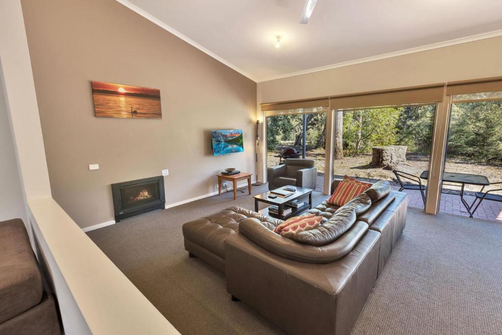 Ivanhoe - Waterfront Retreat, Goon Nure