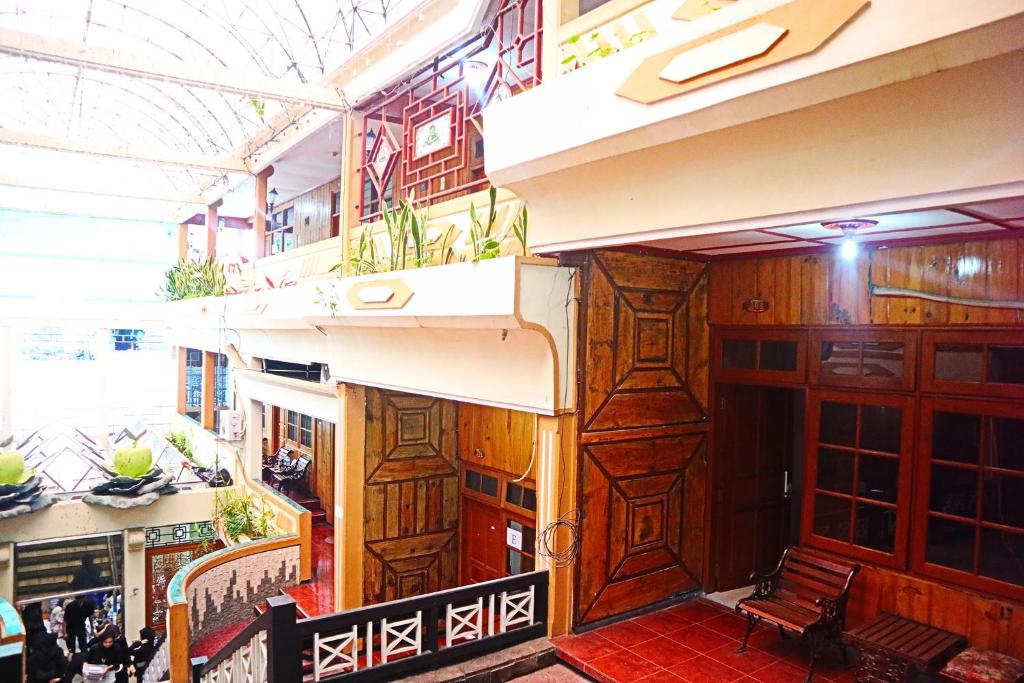 PLUM Hotel Palereman Batu