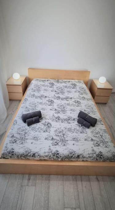 Dream Apartments Stanza 1 in appartamento condiviso con bagno privato esterno, Милан