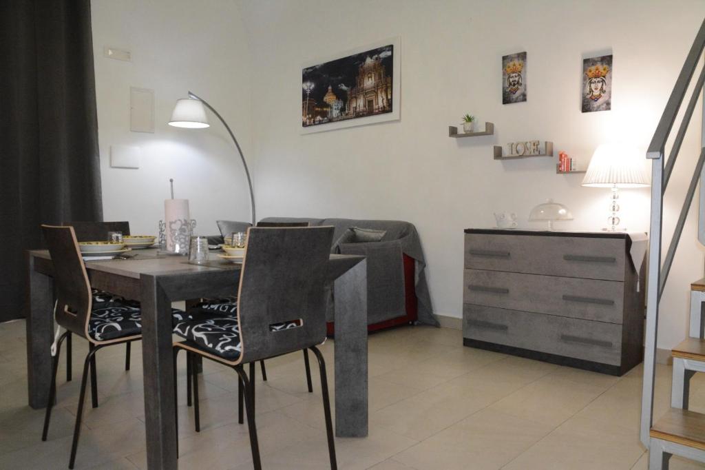 Verdi apartment - Historic Centre Catania - 2