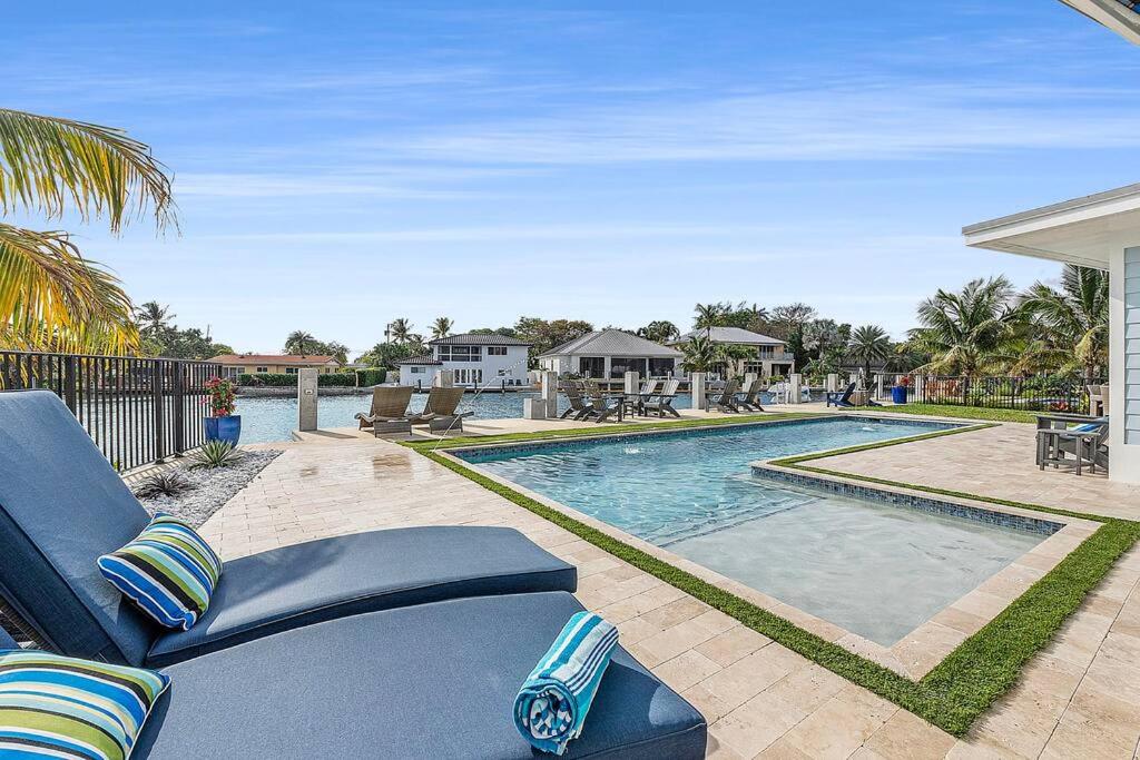 Waterfront Heated Pool Hosts 14!, Fort Lauderdale
