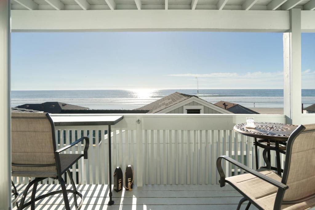 The Shining Sea E, Oceanside