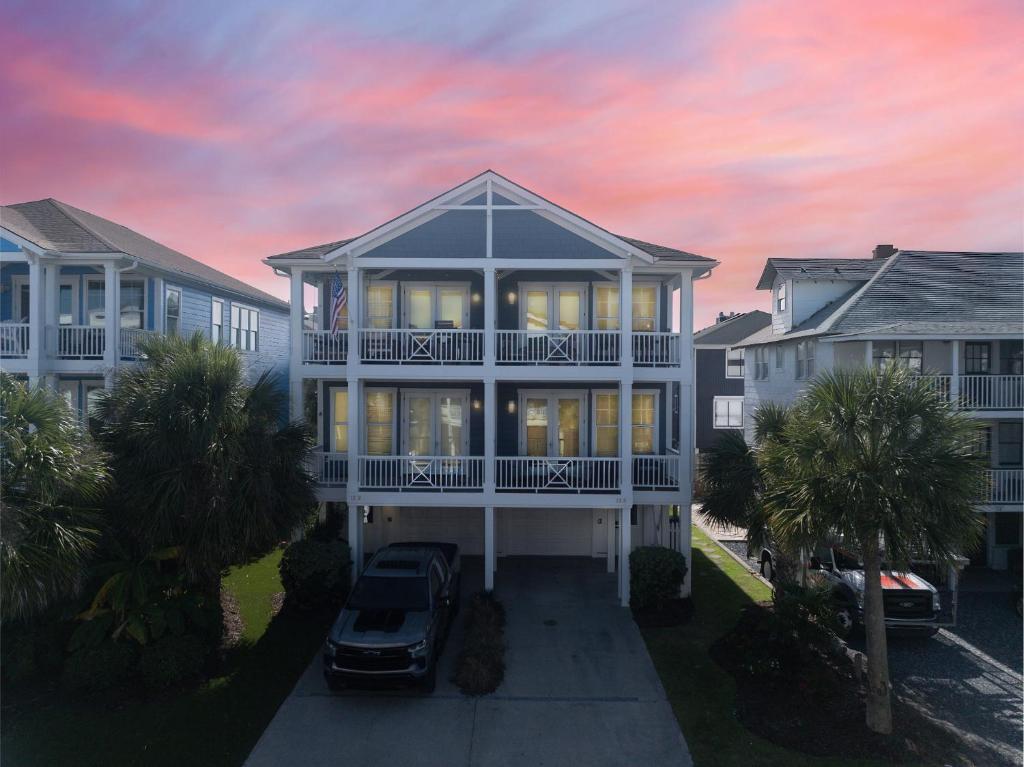 Paradise by the Pier Carolina Getaway, Wrightsville Beach