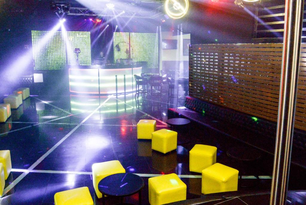 Pub/Lounge