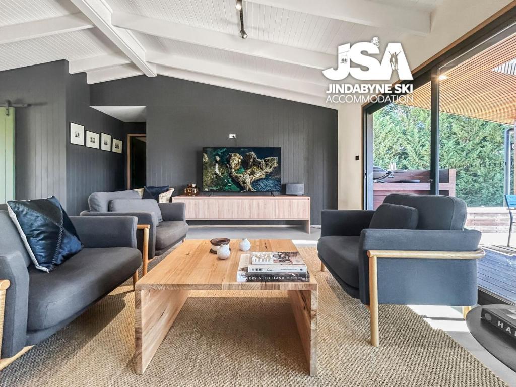 The Orchard, Moonbah