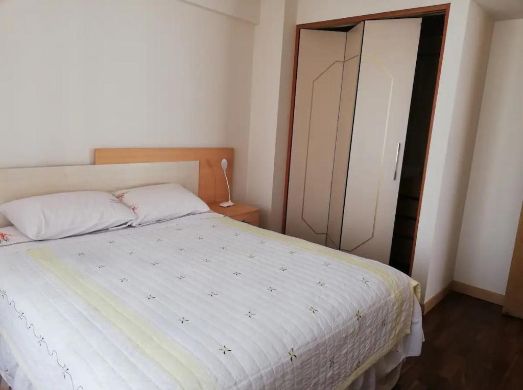 Bonito dpto, Embajada EEUU, Multicine, teleferico - 4