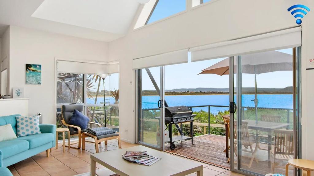 Tilbury Breeze, Culburra Beach