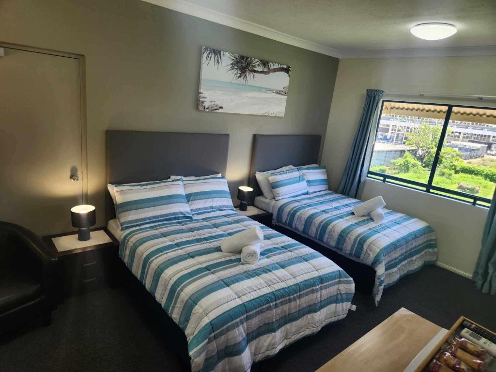 Coastal Breeze Studio- Steps from CBD,Stadium&Ferry, Townsville