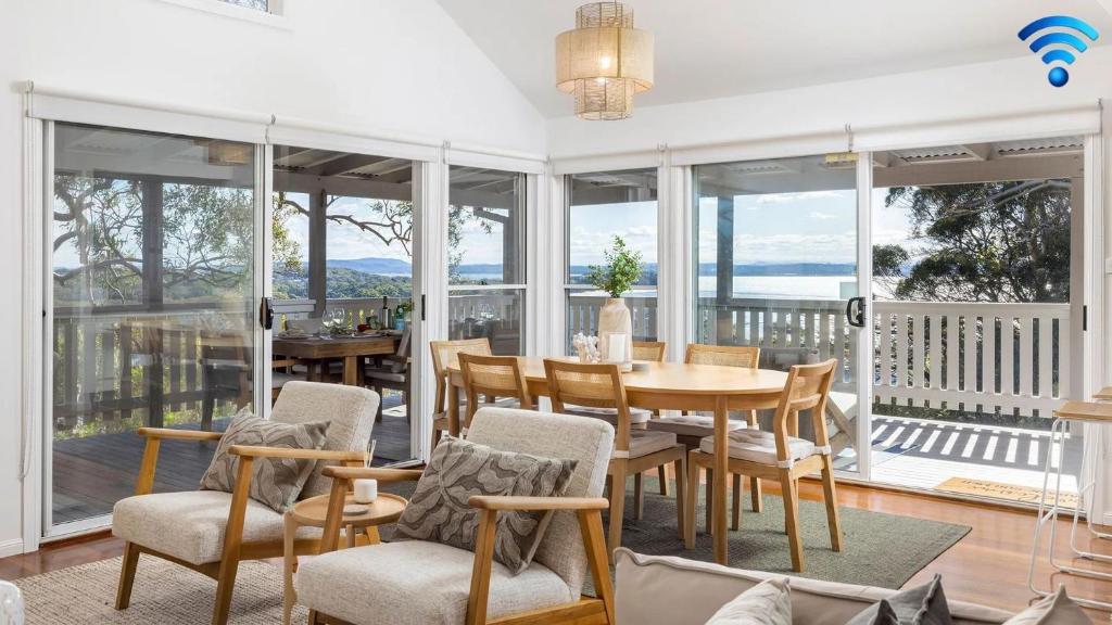 Cabane Sur Mer, Shoal Bay