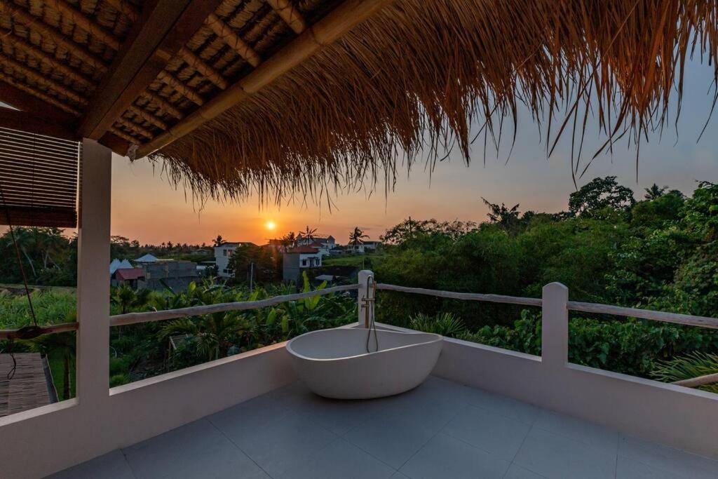 Monthly Apartment Cat & Fish - Tumbak Bayuh, Badung