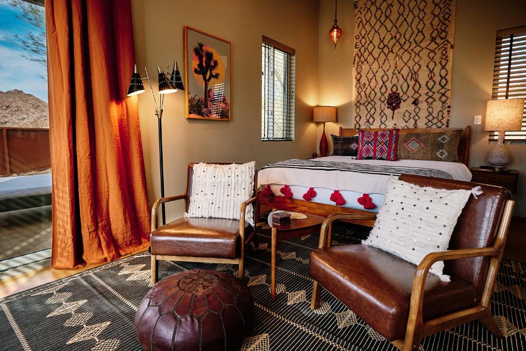 Sacred Sands - Lobo Luna, Joshua Tree