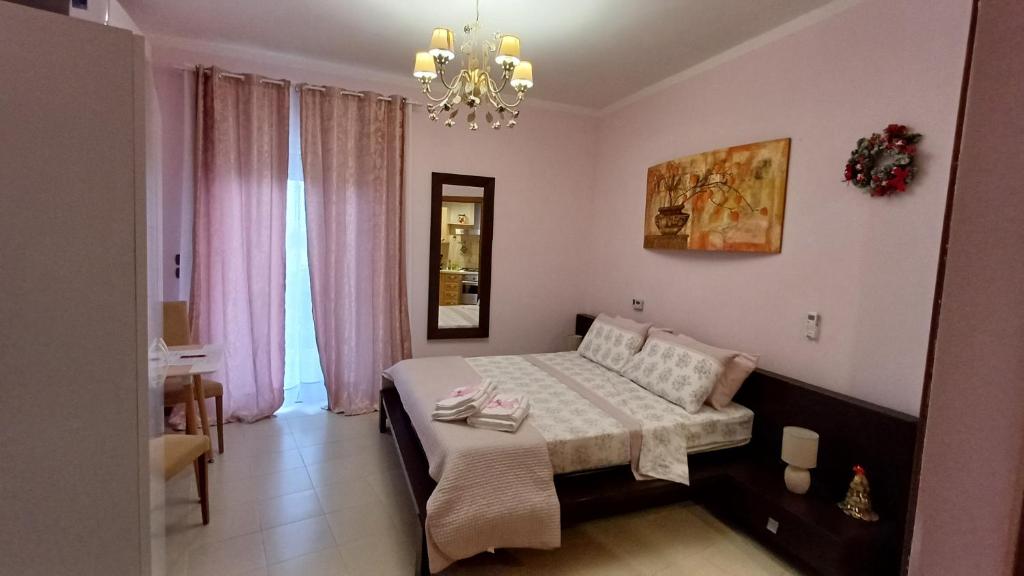 Boat dreams , garden relax, Matino