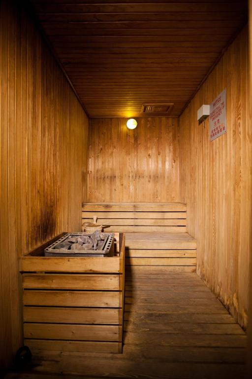 Hotel Facility 1