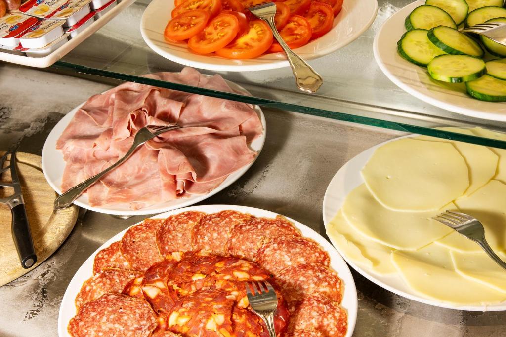 อาหารและเครื่องดื่ม