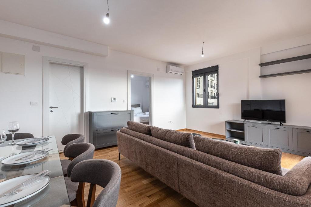 Sunset Harbor Suites - 5