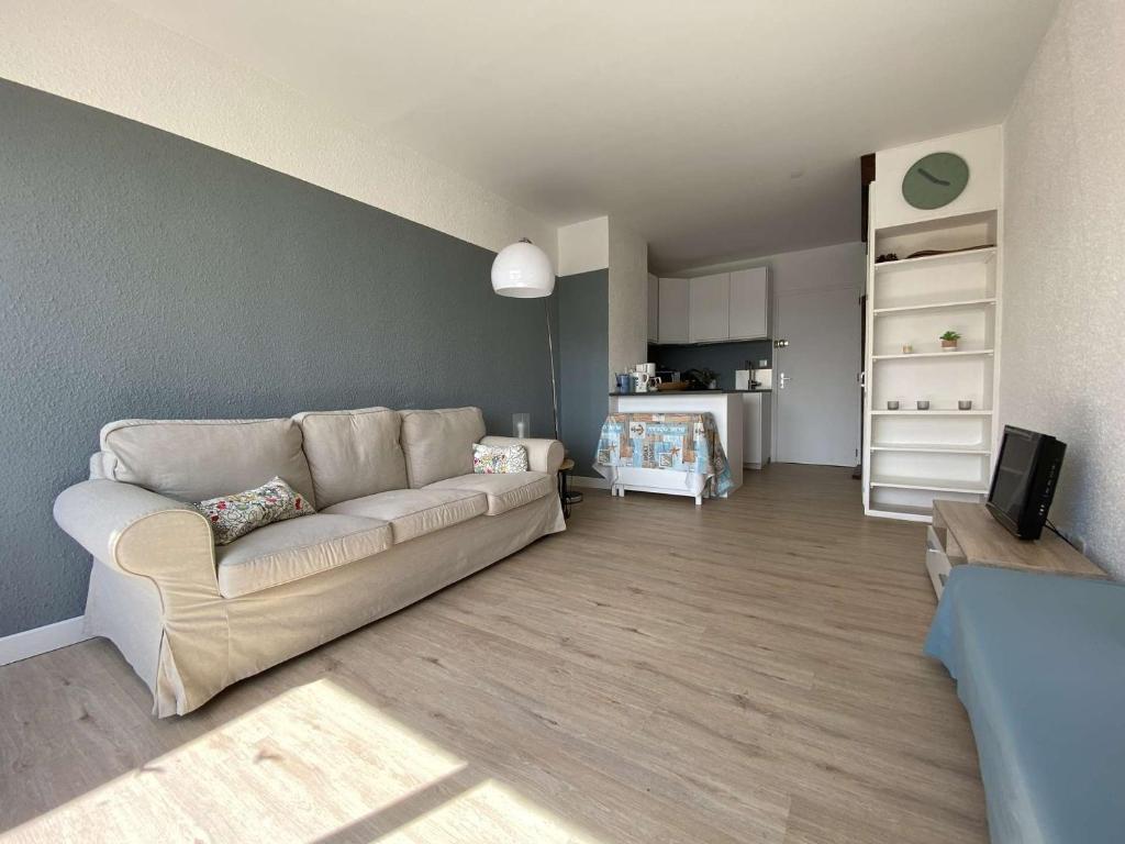Vue panoramique sur le port - Appartement 3 pièces GN110-C44 - 4