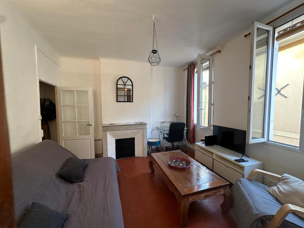 Chez Monique - Appartement T2 au cœur du centre ville historique - proche Mairie et Cardeurs - 4