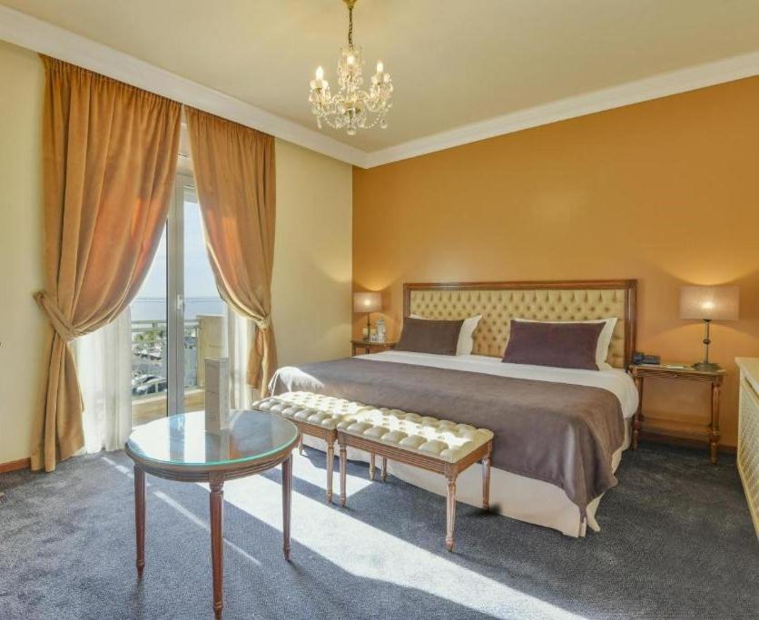 Acropole Tunis, Tunis