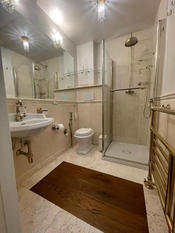 Charming House- AREZZO CITTA' DEL NATALE - 4