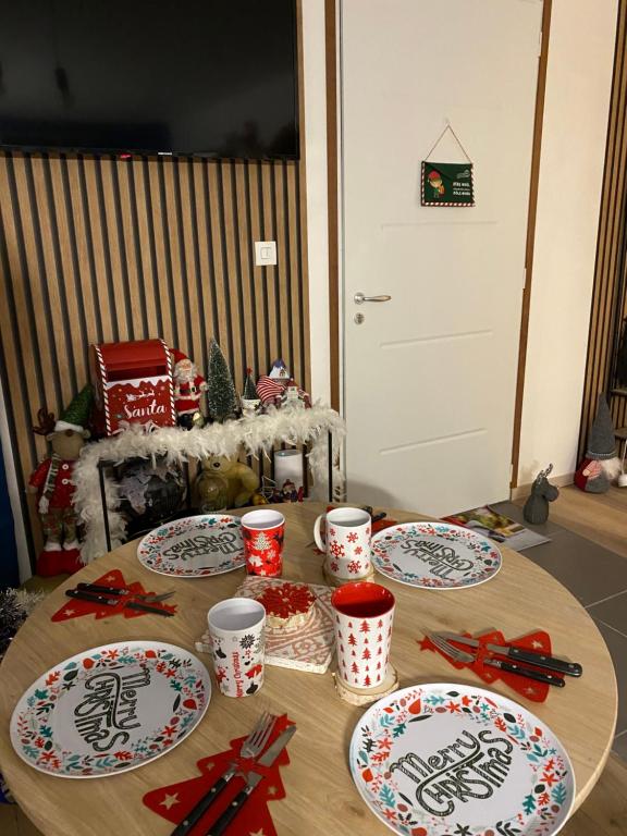 La maison de Noel et ses lutins - 3