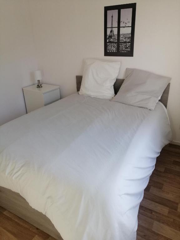 Les fontaines T4 Spacieux 3 chambres parking gratuit - 4