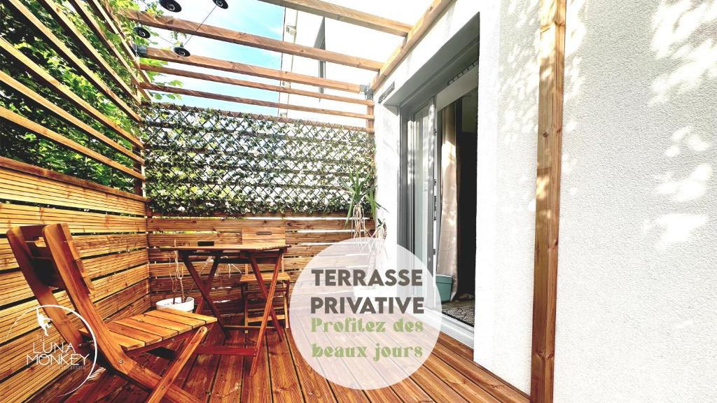 Luna Monkey, Chambre & Terrasse privée, Bourgoin Centre - 3