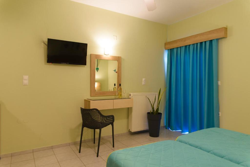 Superior Triple Room Mountain View