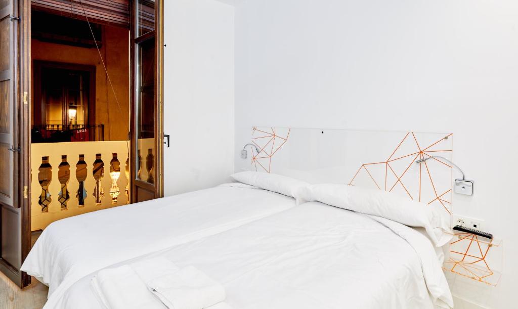 AMC Granada Hostal - 4