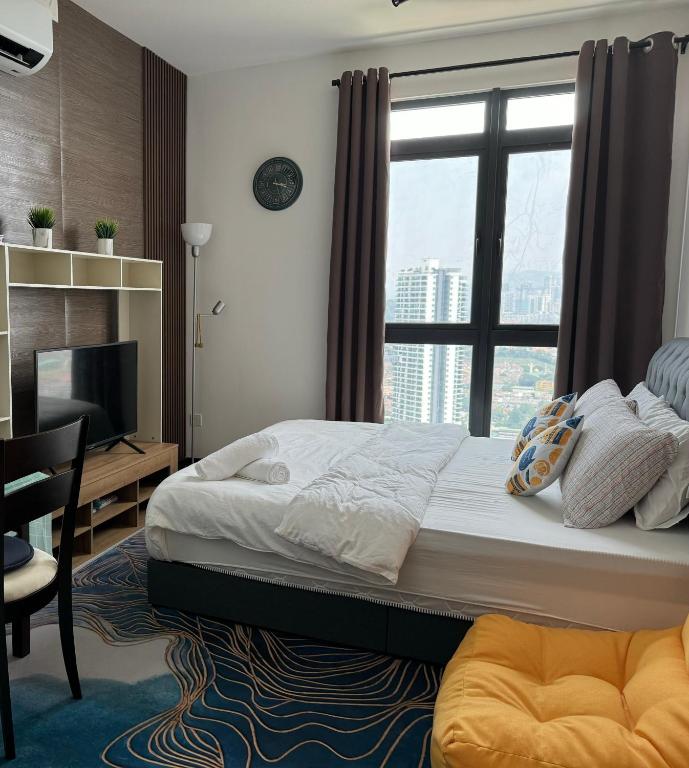 Al Baraqah Suite KLCC Gleneagles with parking, Kuala Lumpur