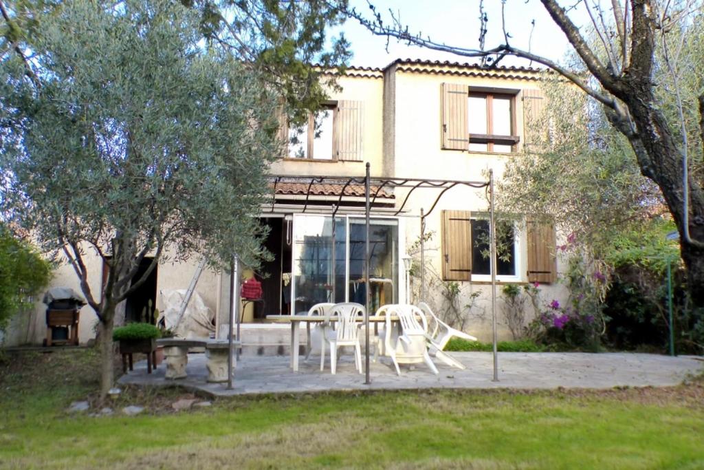 T5 house with Wifi - garden and terrace, Six-Fours-les-Plages