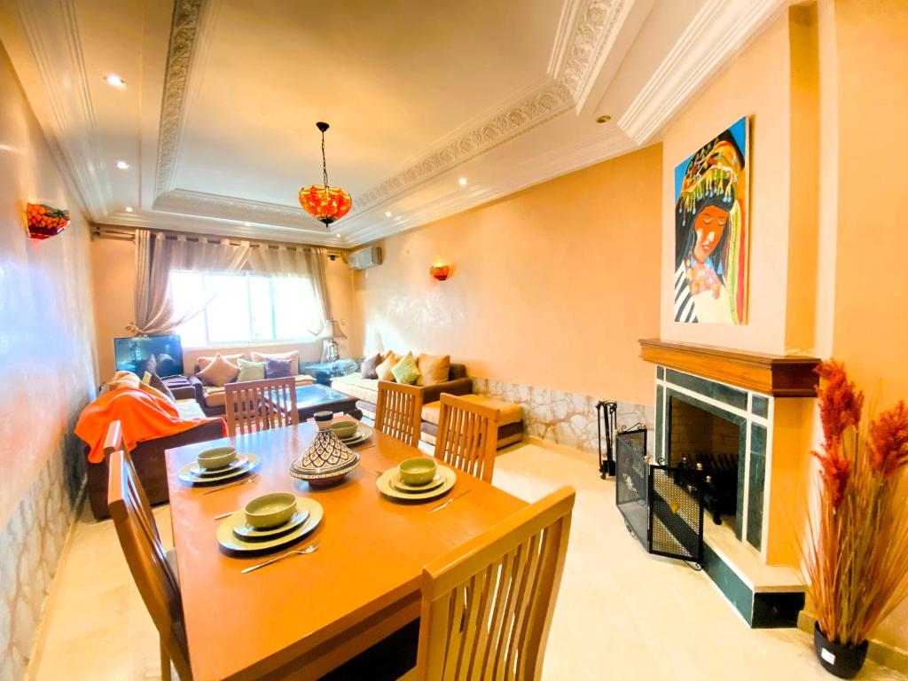 Cosy calm 2BDR central near train & tramway, Casablanca