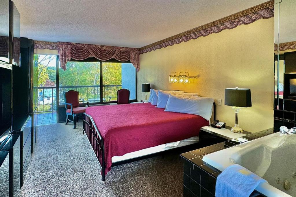 Rivergate Mountain Lodge and Wedding Chapel
