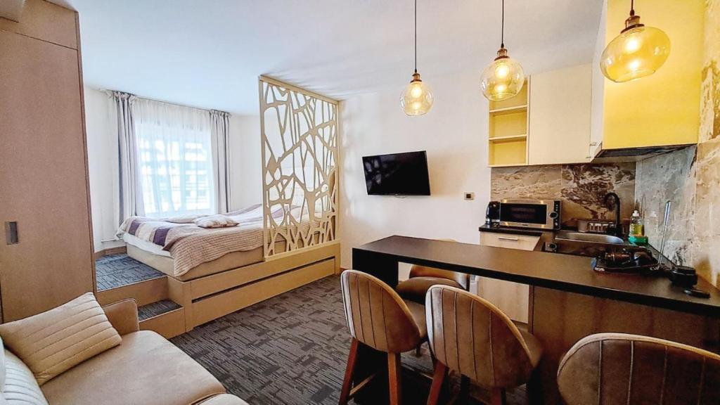 Snow White apartments - 1