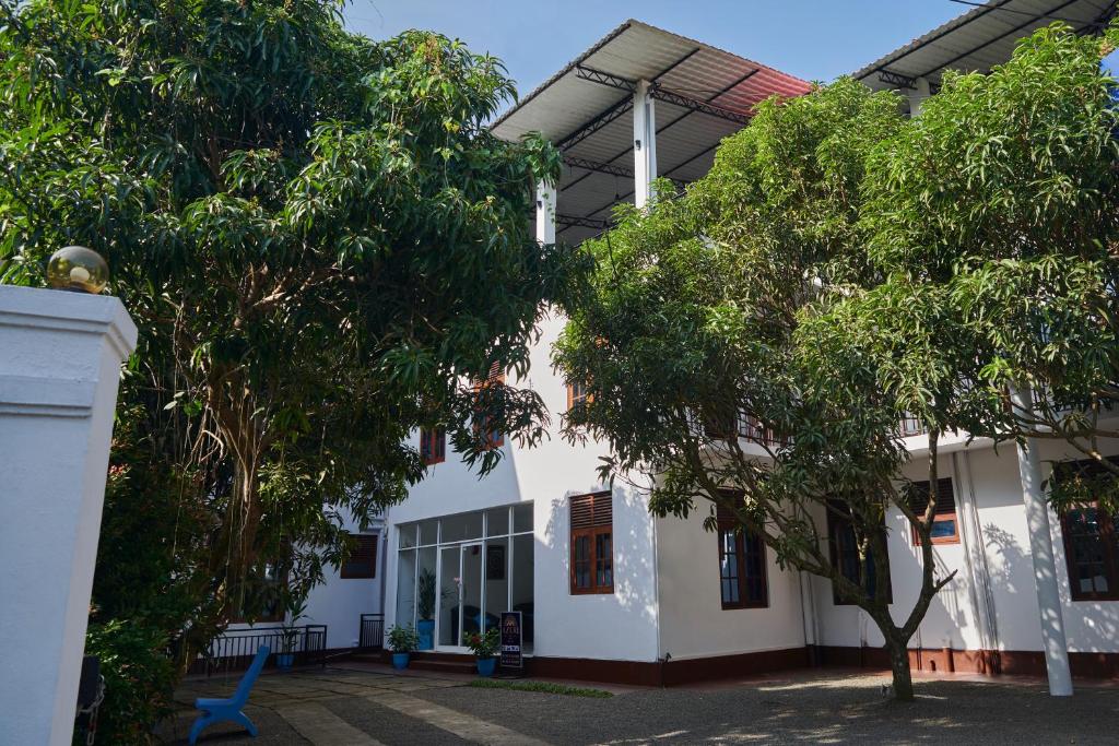 Azure Mirissa, Mirissa (jih)