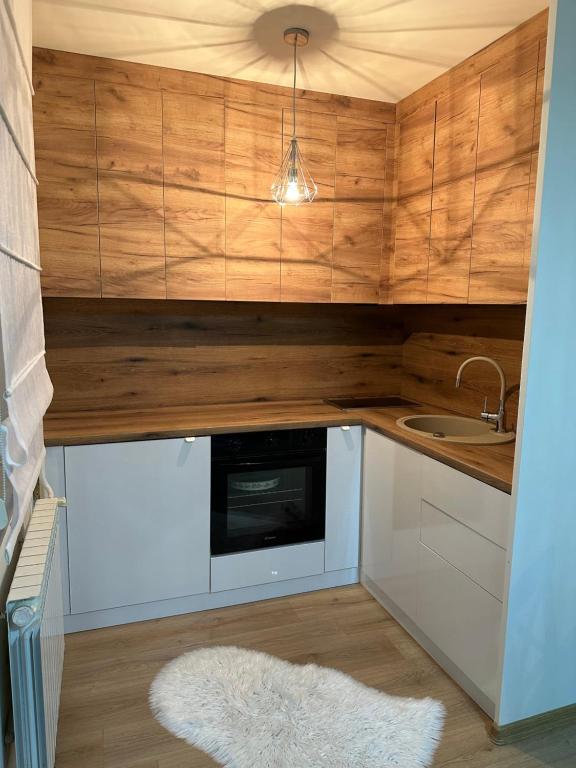 Apartment Story - 4
