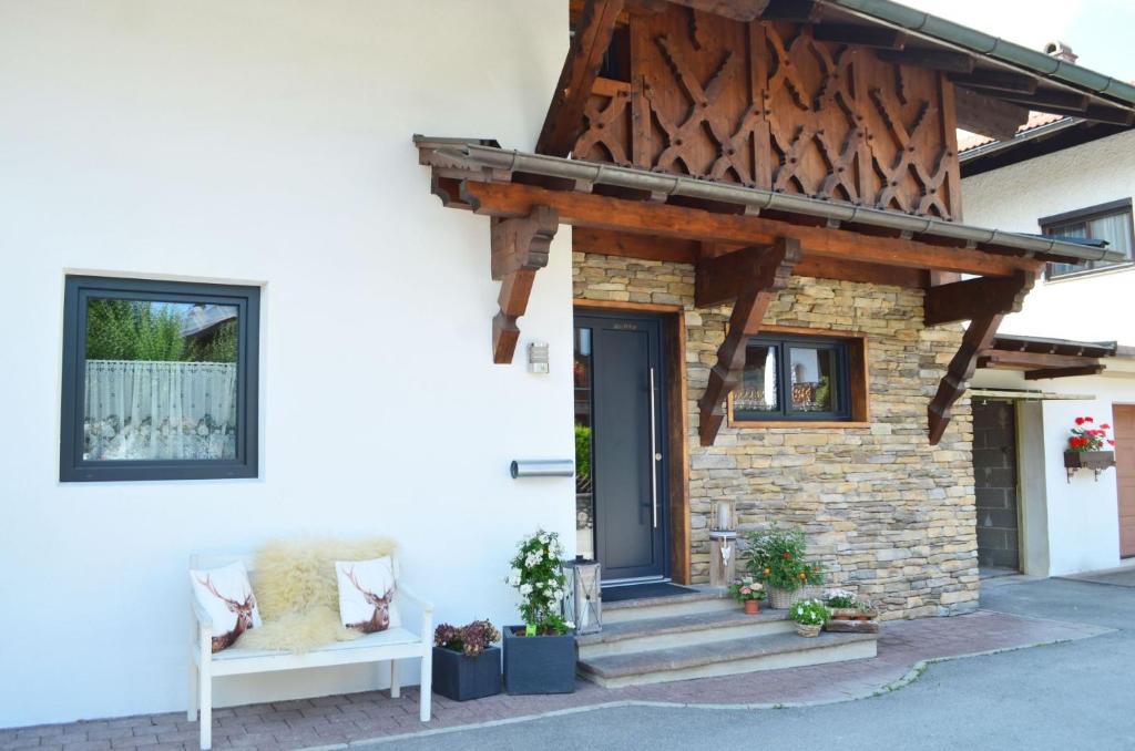 Bettina - 3