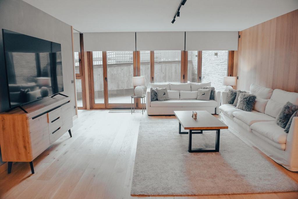 ISARD MOUNTAIN RESIDENCE - 2